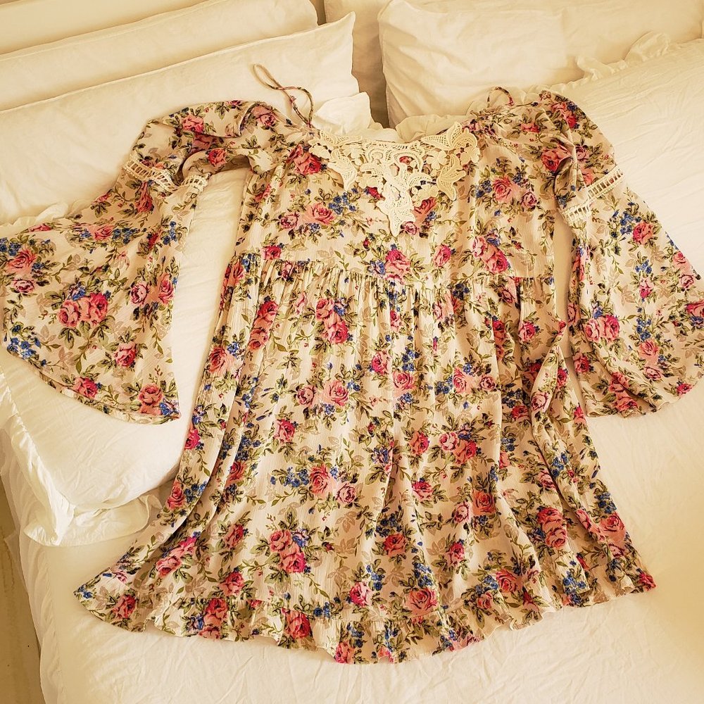 by My Story Mini Dress Cold Shoulder Cutout Large Floral Applique BELL SLEEVES!!